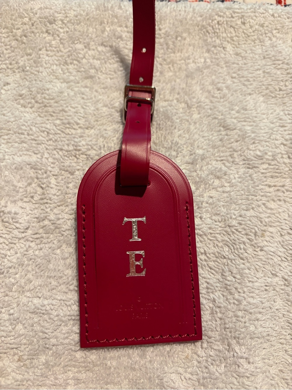 Louis Vuitton Monogrammed dark fuschia Luggage Tag